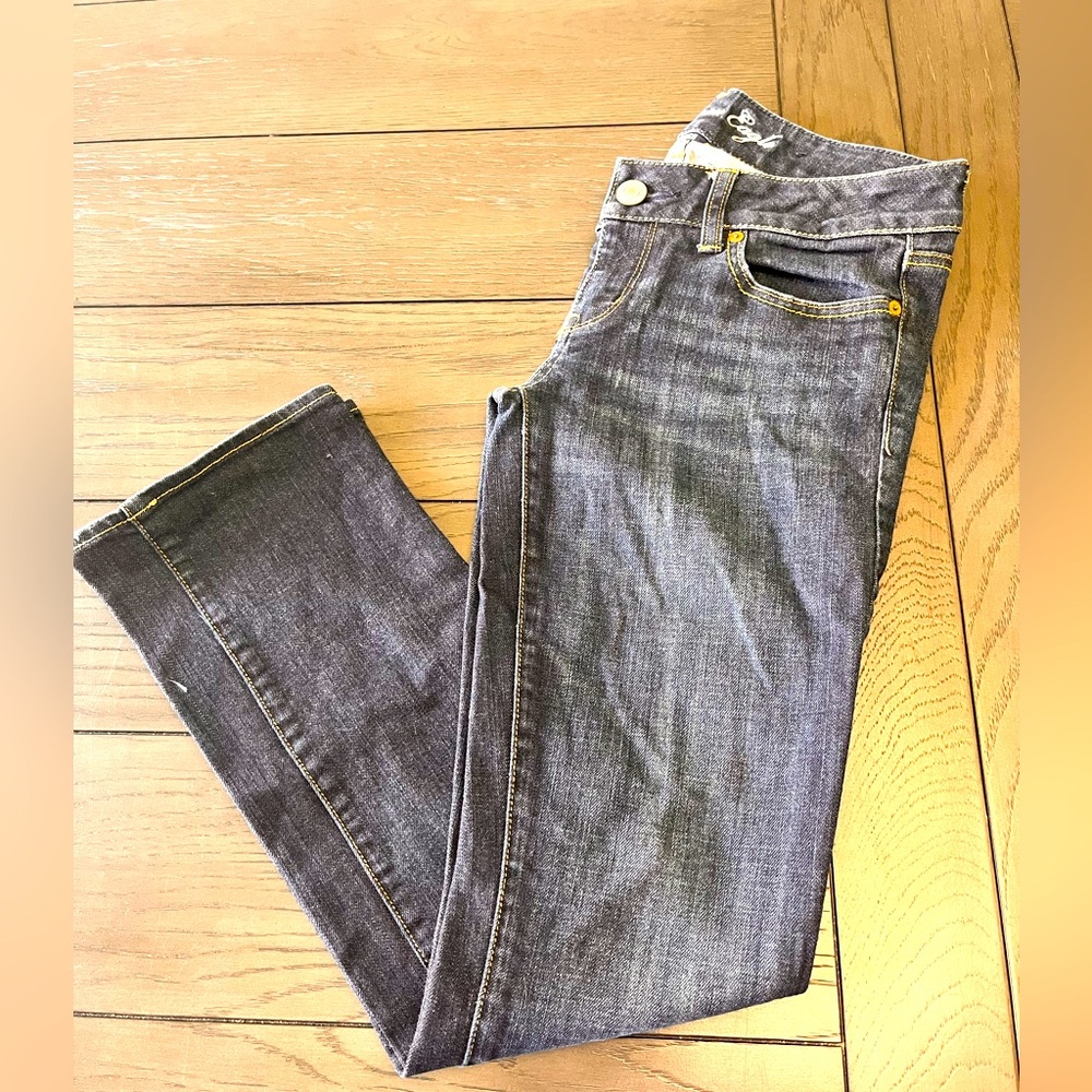American eagle women’s straight jeans size 2 short